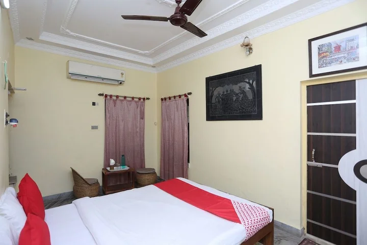 Болпур: Rater Tara Diner Rabi by OYO Rooms