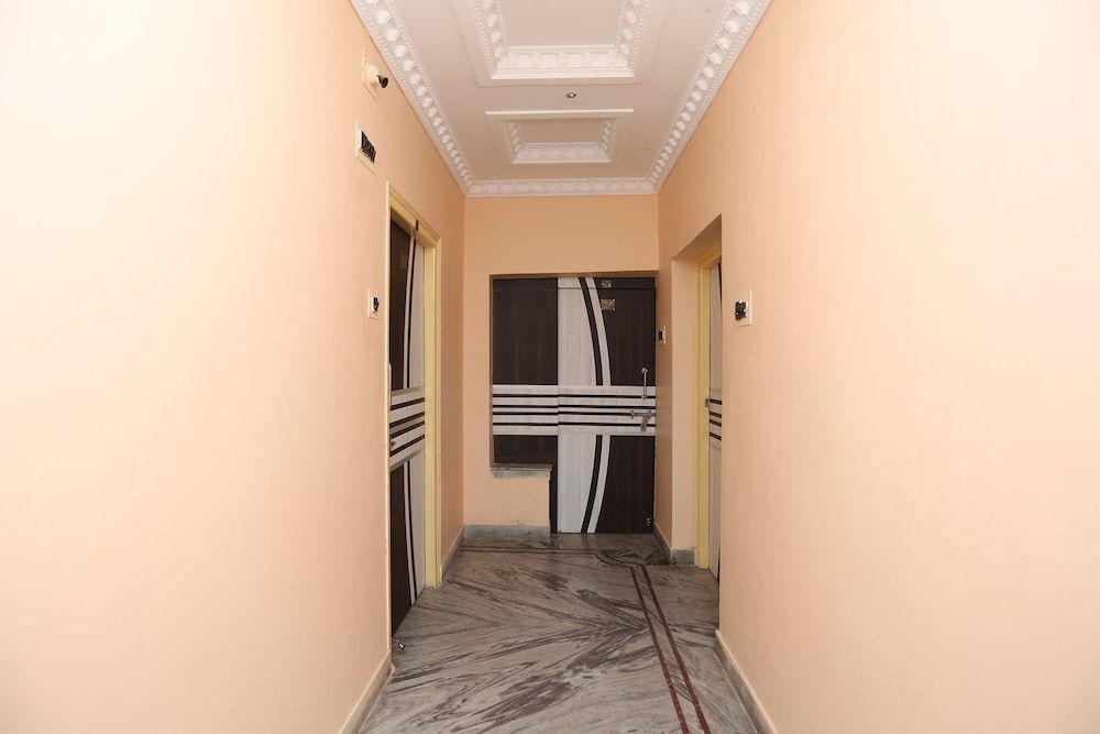 Болпур: Rater Tara Diner Rabi by OYO Rooms