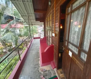 Уллал: RiverRoost Resorts