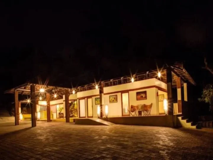 Уллал: RiverRoost Resorts