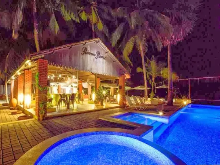 Уллал: RiverRoost Resorts