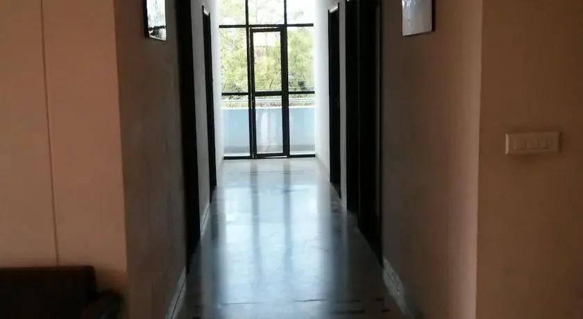 Джайпур: Hotel O22
