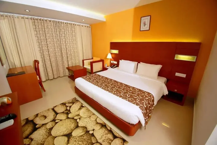 Триссур: Hotel Niya Regency
