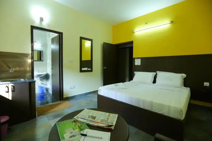 Ченнаи: Season 4 Residences -  Thiruvanmiyur