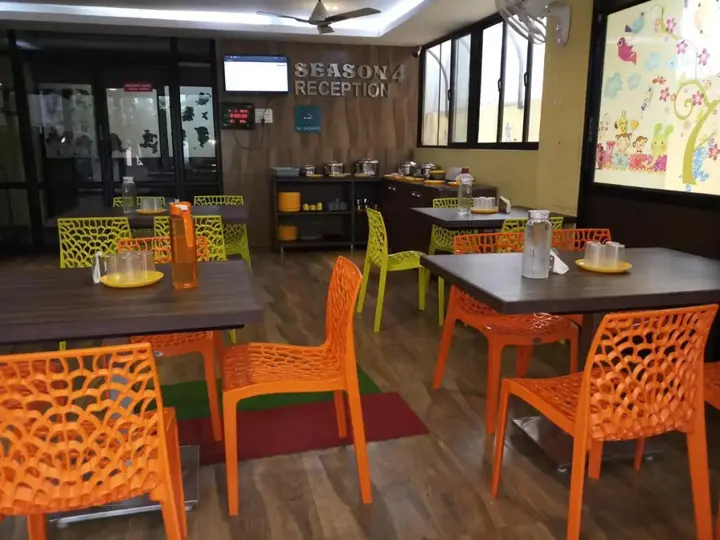 Ченнаи: Season 4 Residences -  Thiruvanmiyur