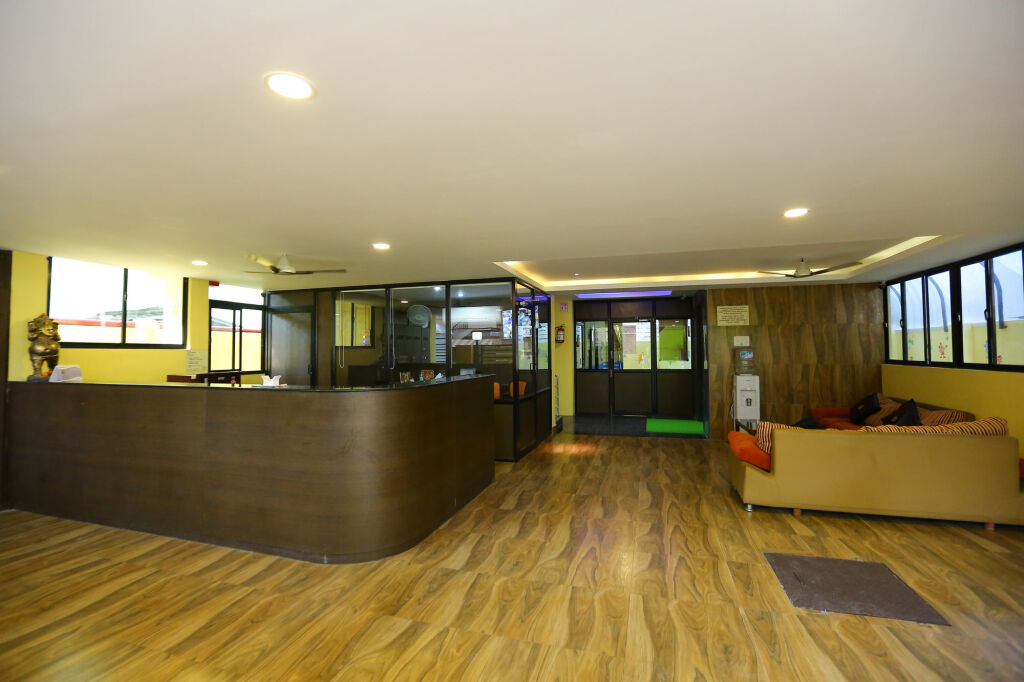 Ченнаи: Season 4 Residences -  Thiruvanmiyur