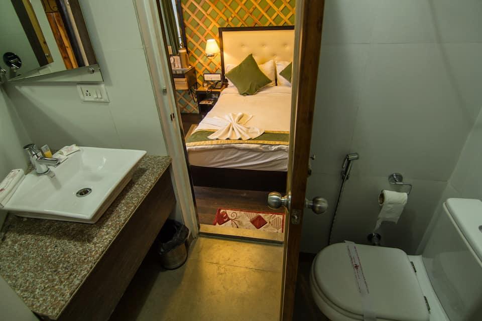 Дарджилинг: Hotel Dip Palace