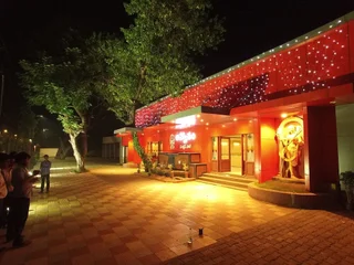 Раджамундри: River Bay Resort
