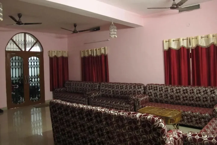 Бодх-Гая: Suma Guest House