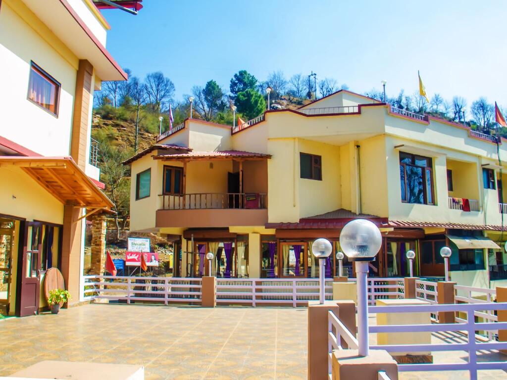 Hotel Shivalik River Retreat — фото 1