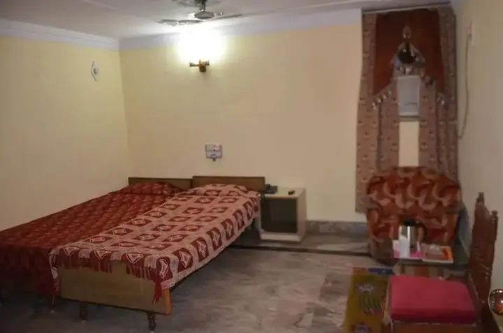 Бодх-Гая: Rainbow Guest House