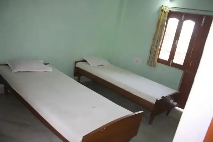 Бодх-Гая: Rainbow Guest House