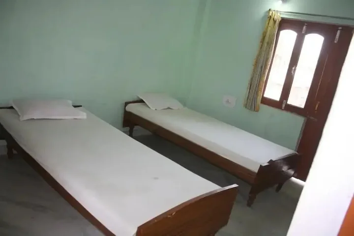 Бодх-Гая: Rainbow Guest House