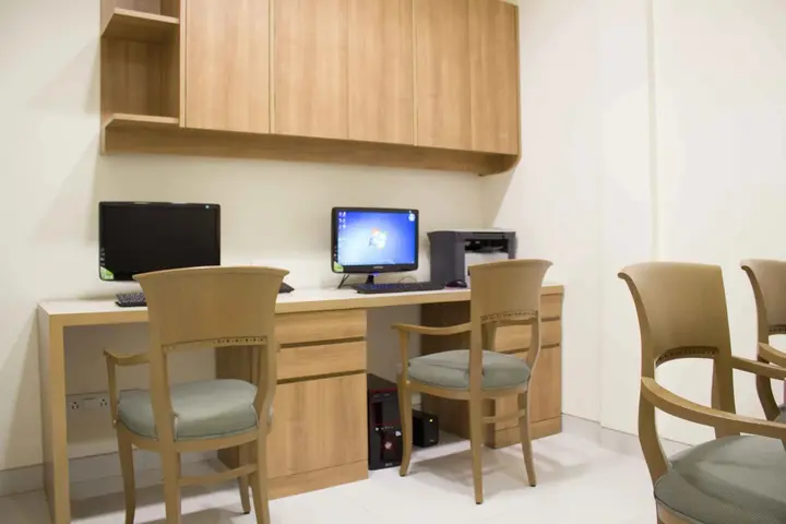 Гуруграм: Stately Suites MG Road