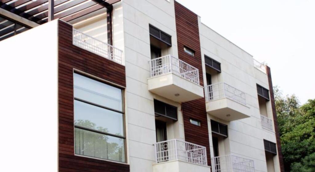 Гуруграм: Stately Suites MG Road