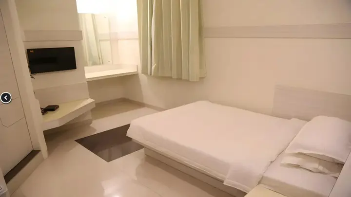 Индаур: Hotel Somdeep Palace