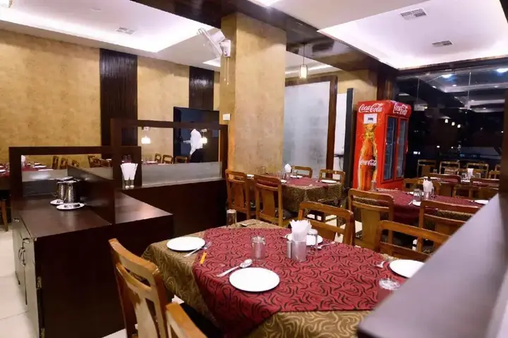 Ширди: Hotel Shree Sai Dhan, Shirdi