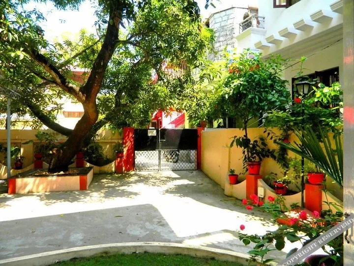 Коччи: Fort Garden Residency