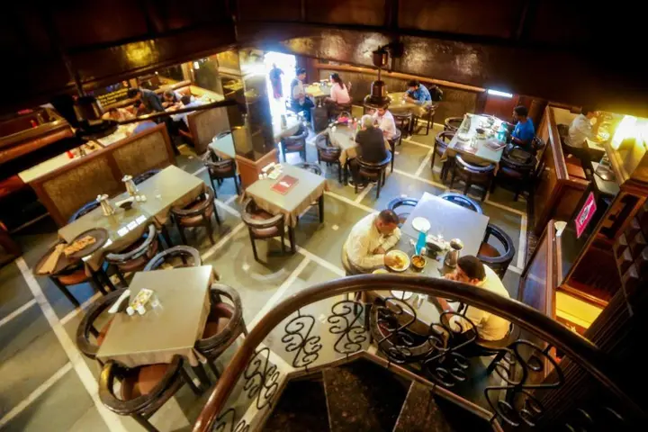 Мумбаи: Lucky Hotel Bandra