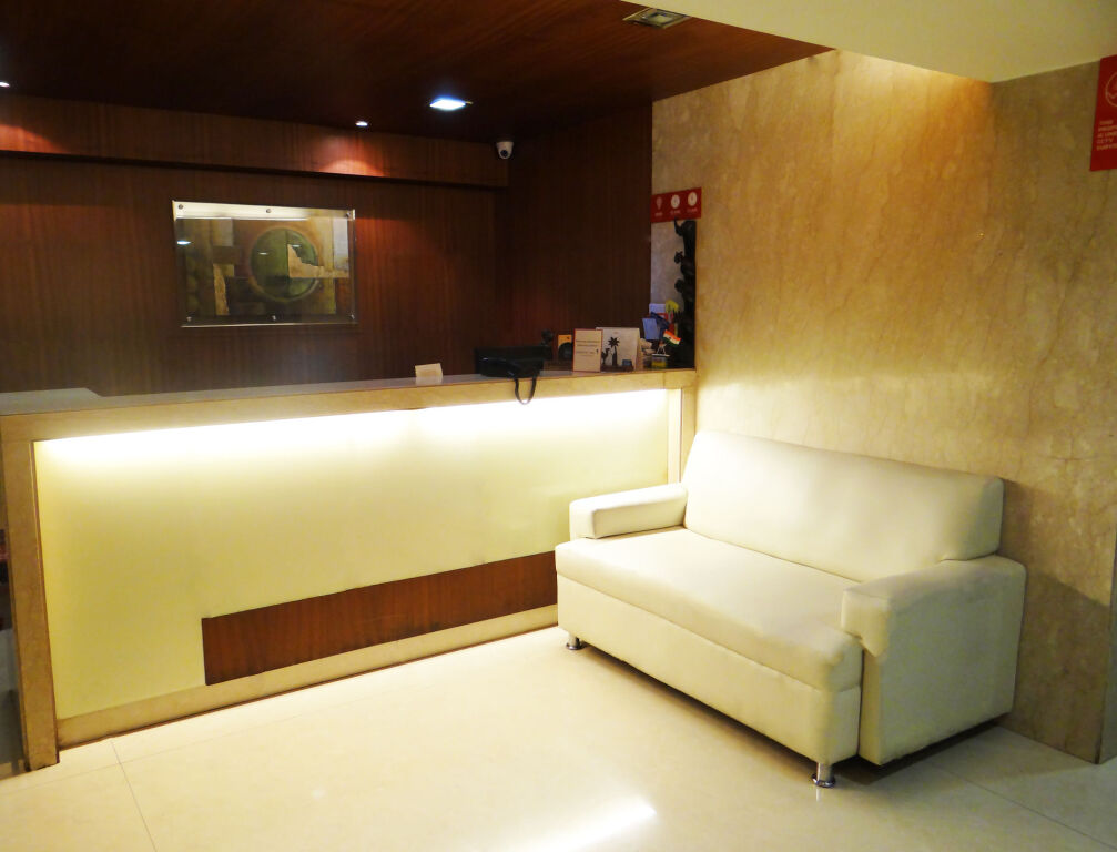 Lucky Hotel Bandra — фото 2
