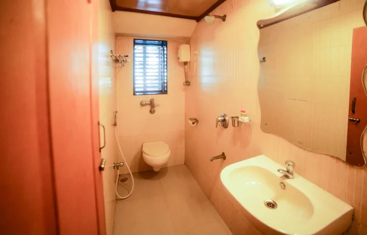 Мумбаи: Lucky Hotel Bandra