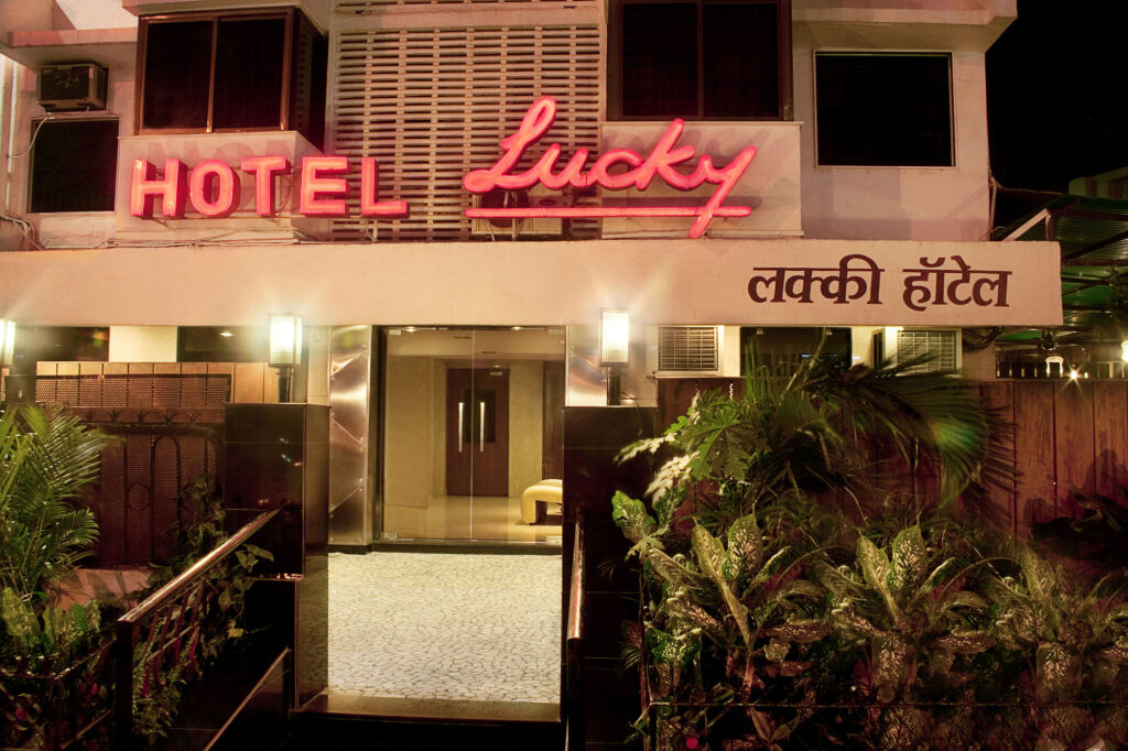 Lucky Hotel Bandra — фото 1