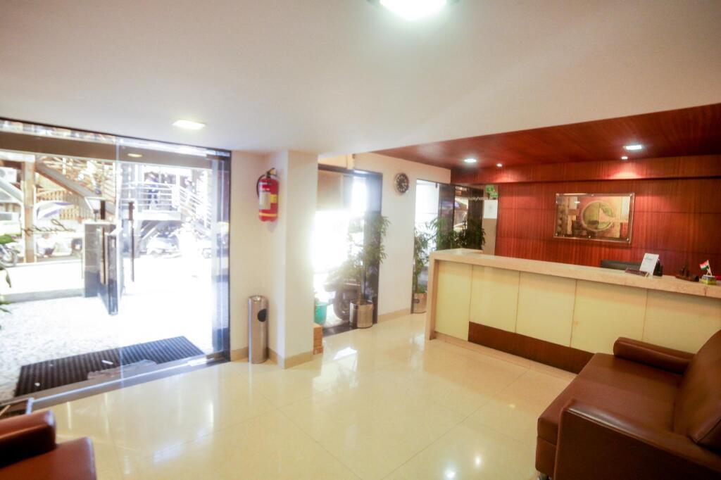 Мумбаи: Lucky Hotel Bandra
