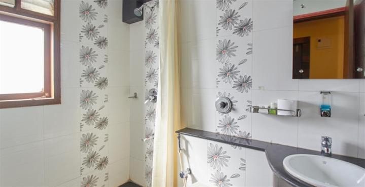 Бангалор: Mak Hotel