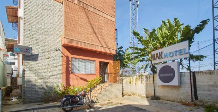 Бангалор: Mak Hotel