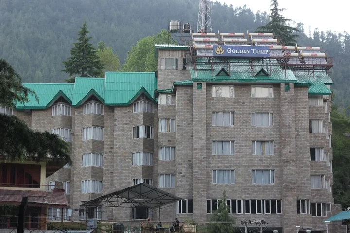 Манали: Golden Tulip Manali Hotel