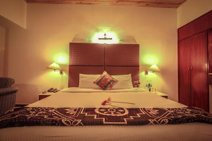 Манали: Golden Tulip Manali Hotel