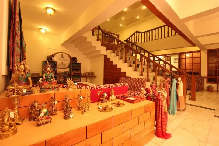 Манали: Golden Tulip Manali Hotel