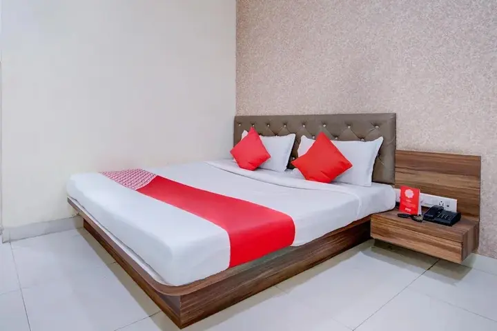 Пуна: Hotel Sargam