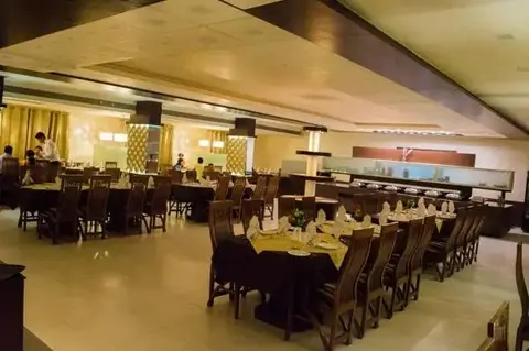 Крепость Jhansi: Hotel Sheela Shree Plaza