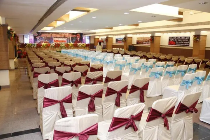 Крепость Jhansi: Hotel Sheela Shree Plaza