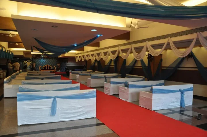 Крепость Jhansi: Hotel Sheela Shree Plaza