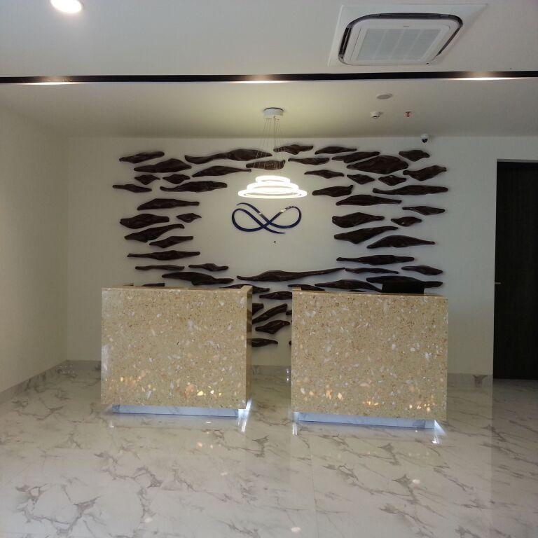 Гандидхам: Ambar Sarovar Portico