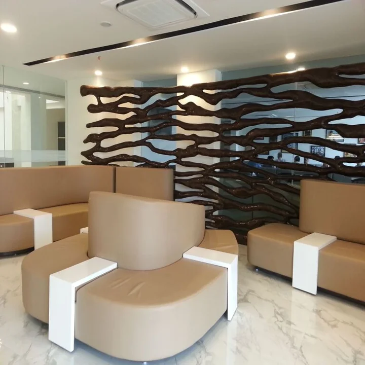 Гандидхам: Ambar Sarovar Portico