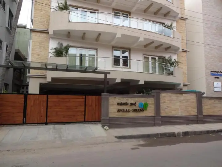 Бангалор: Apollo Greens Serviced Apartment