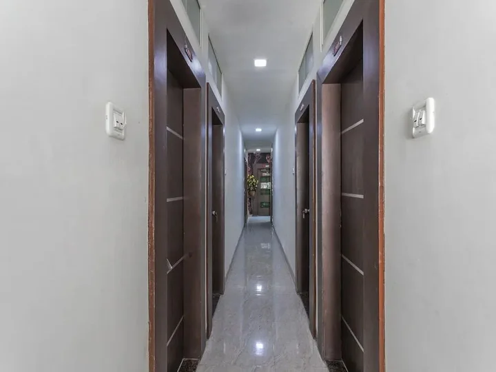 Индаур: Sky Hotel