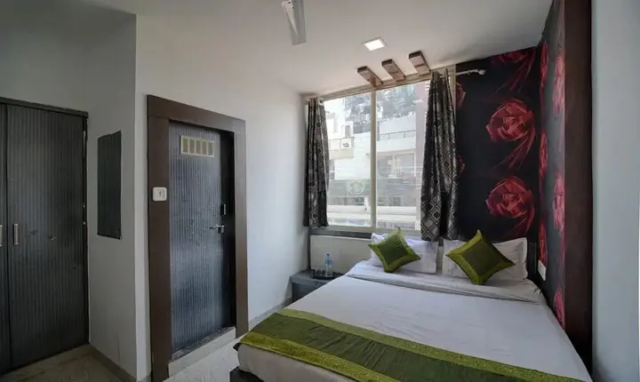 Индаур: Sky Hotel