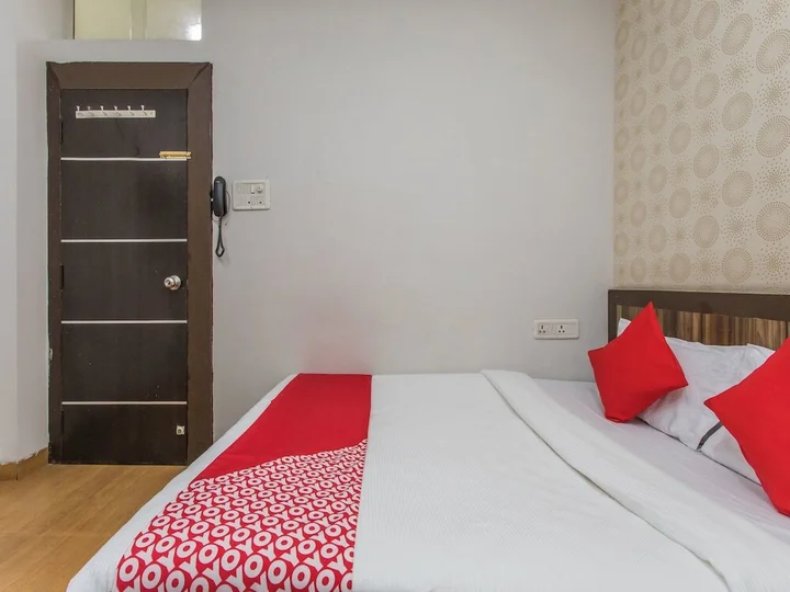 Индаур: Sky Hotel