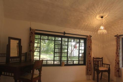 Калапет: R M Guest House