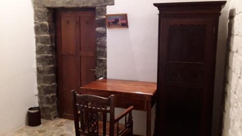 Калапет: R M Guest House
