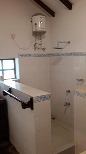 Калапет: R M Guest House