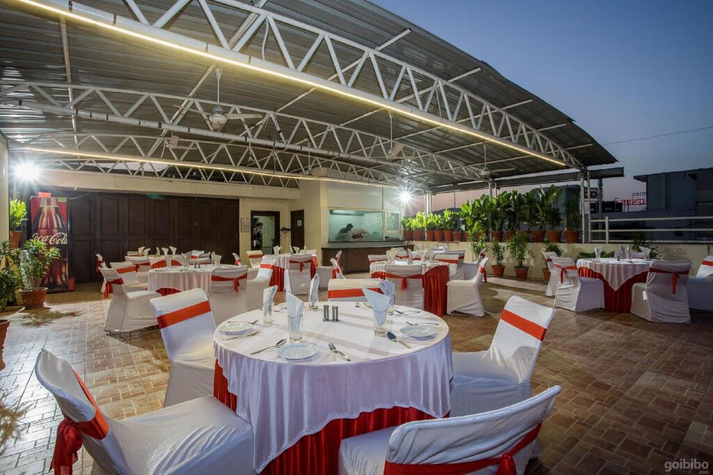 Индаур: Hotel Kalinga