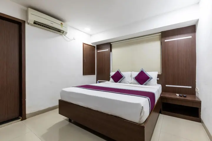 Индаур: Hotel Kalinga