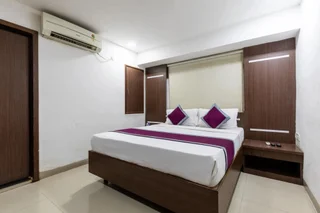 Индаур: Hotel Kalinga