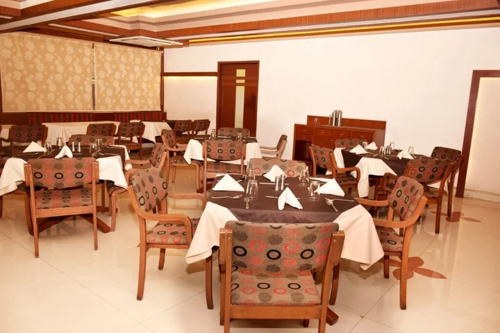 Индаур: FabHotel Amrit Residency