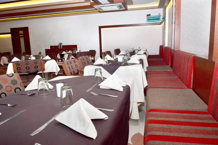 Индаур: FabHotel Amrit Residency